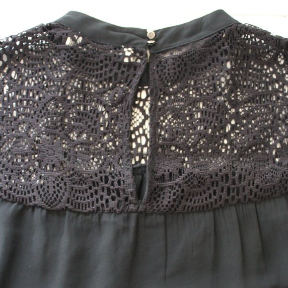 Abercrombie & Fitch, Black Lace Blouse With Pleated Sleeves - Picture 5 of 8